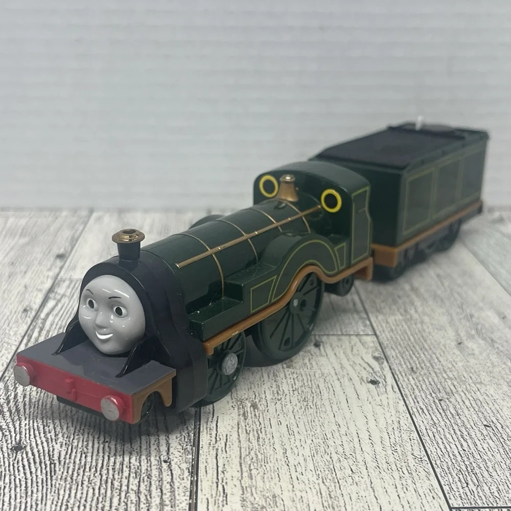 Thomas & Friends TrackMaster Motorized Emily Engine w/ Tender 2004 Tomy WORKING!